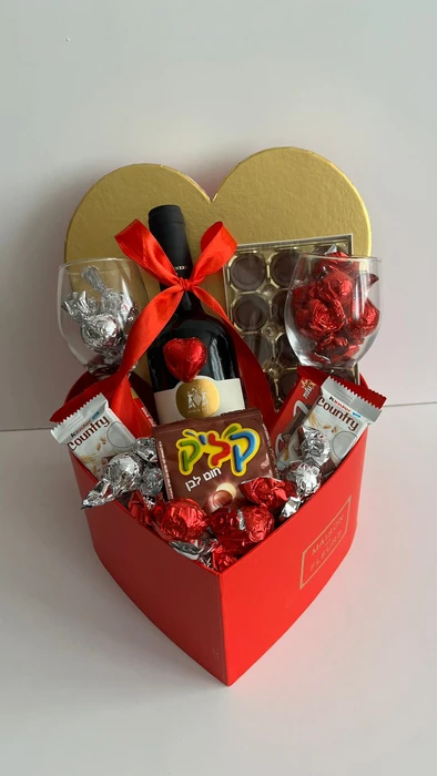 מארז לב אדום רומנטי