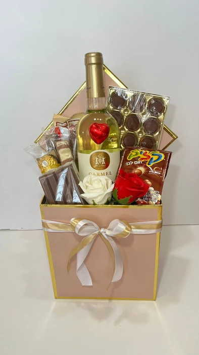 מארז פודרה יוקרתי בשילוב יין